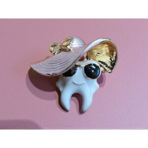 New Metal Pink Tooth W/ Sun Hat & Sunglasses Scarf Women Fashion Accessory Gift